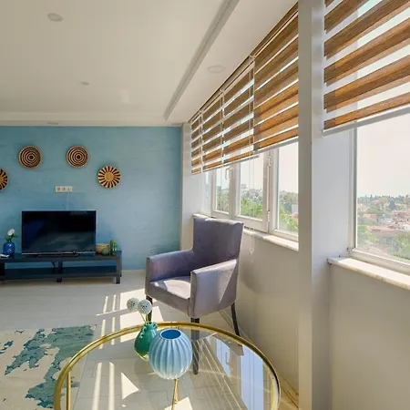 Hadrian Falcon Sea View Stay By Maxi Homes Апартаменты Анталья