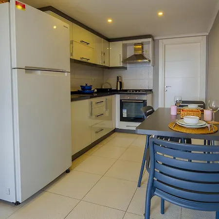 Hadrian Falcon Sea View By Maxi Homes Antalya