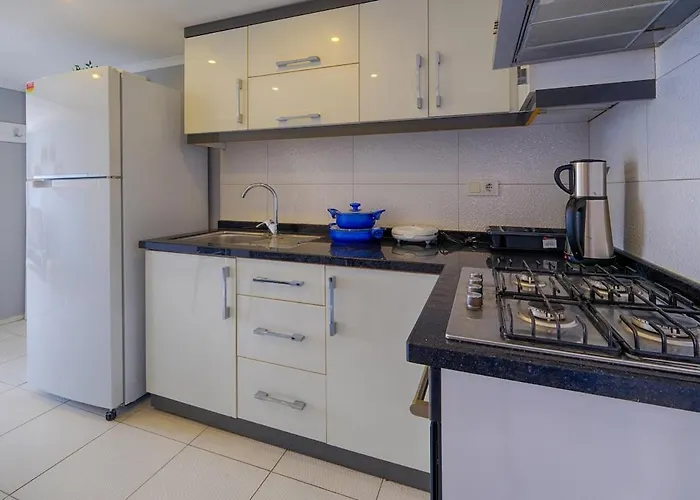 Apartment Hadrian Falcon Sea View Stay By Maxi Homes